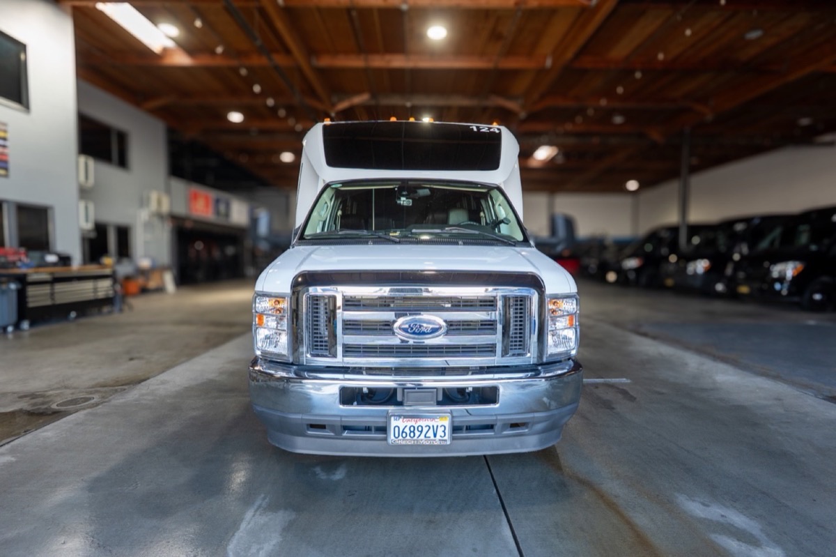 Executive bus front