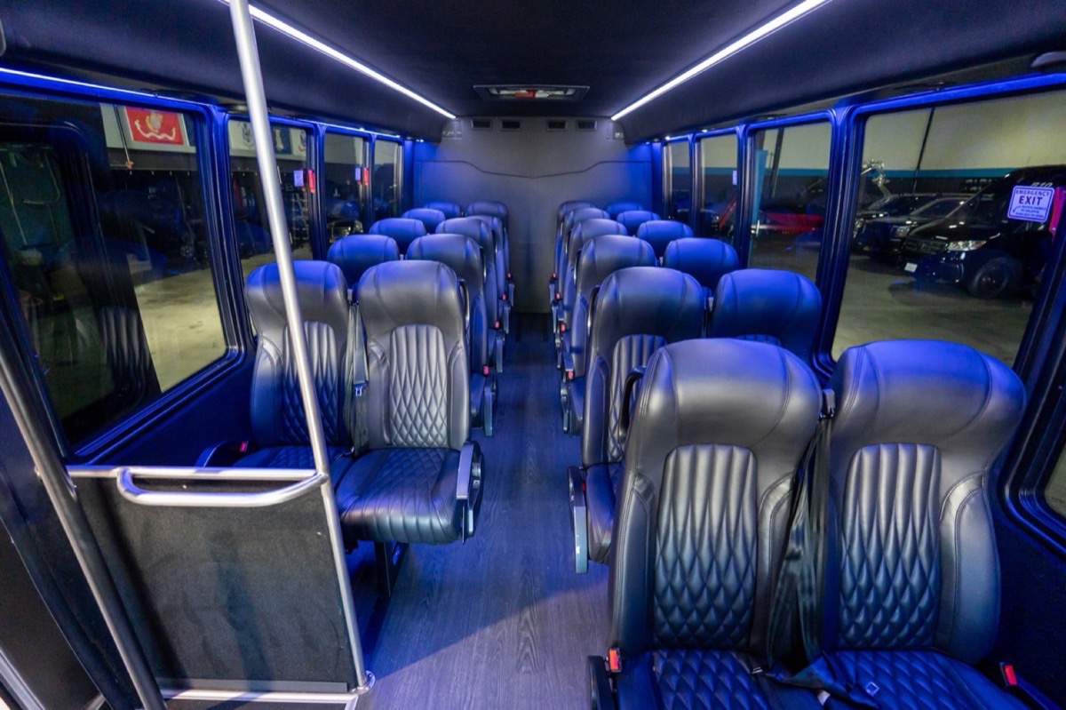 Coach 21 bus exterior